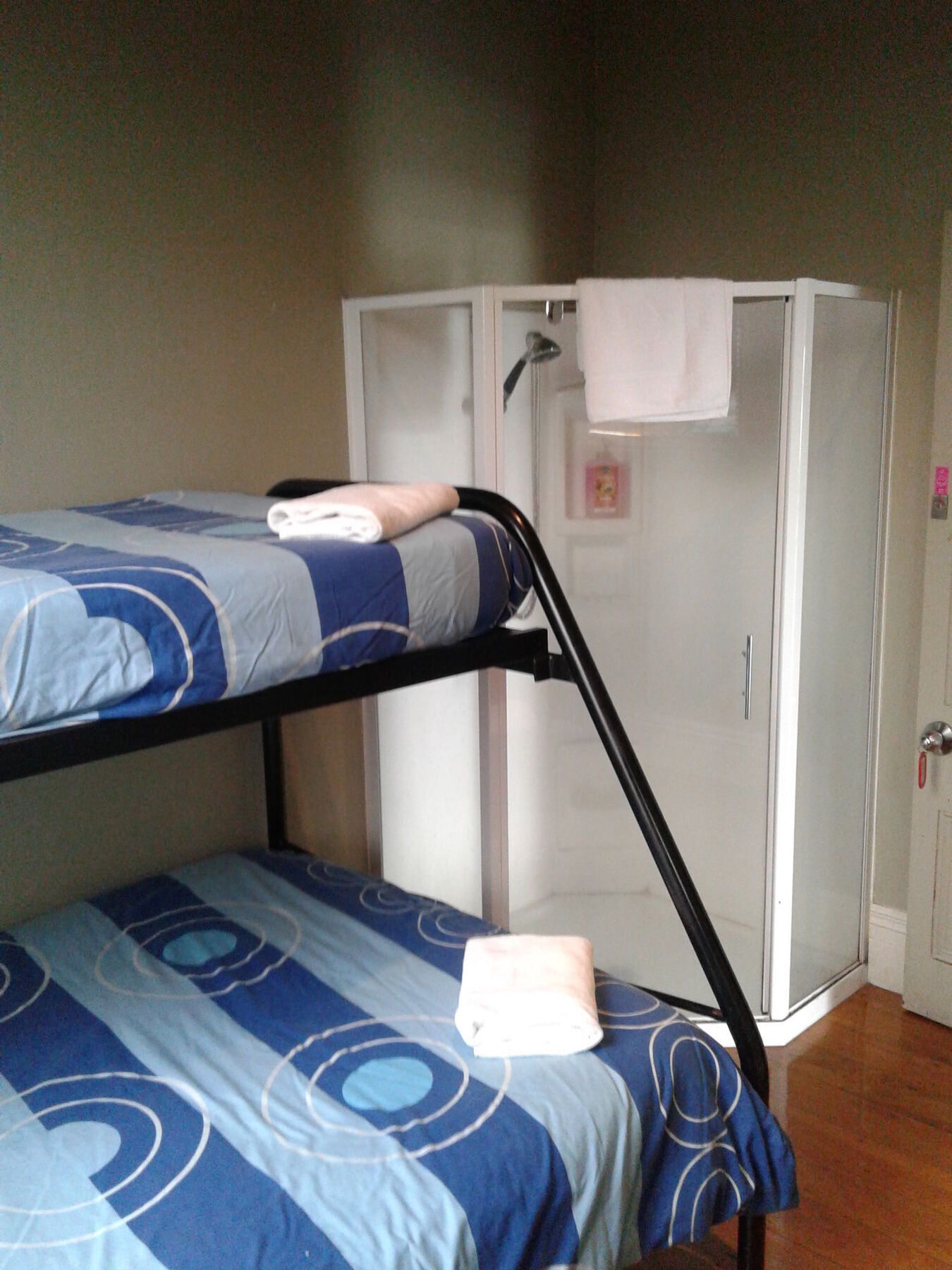 Shooters Saloon Hotel & Cabins โอ๊คแลนด์ ภายนอก รูปภาพ