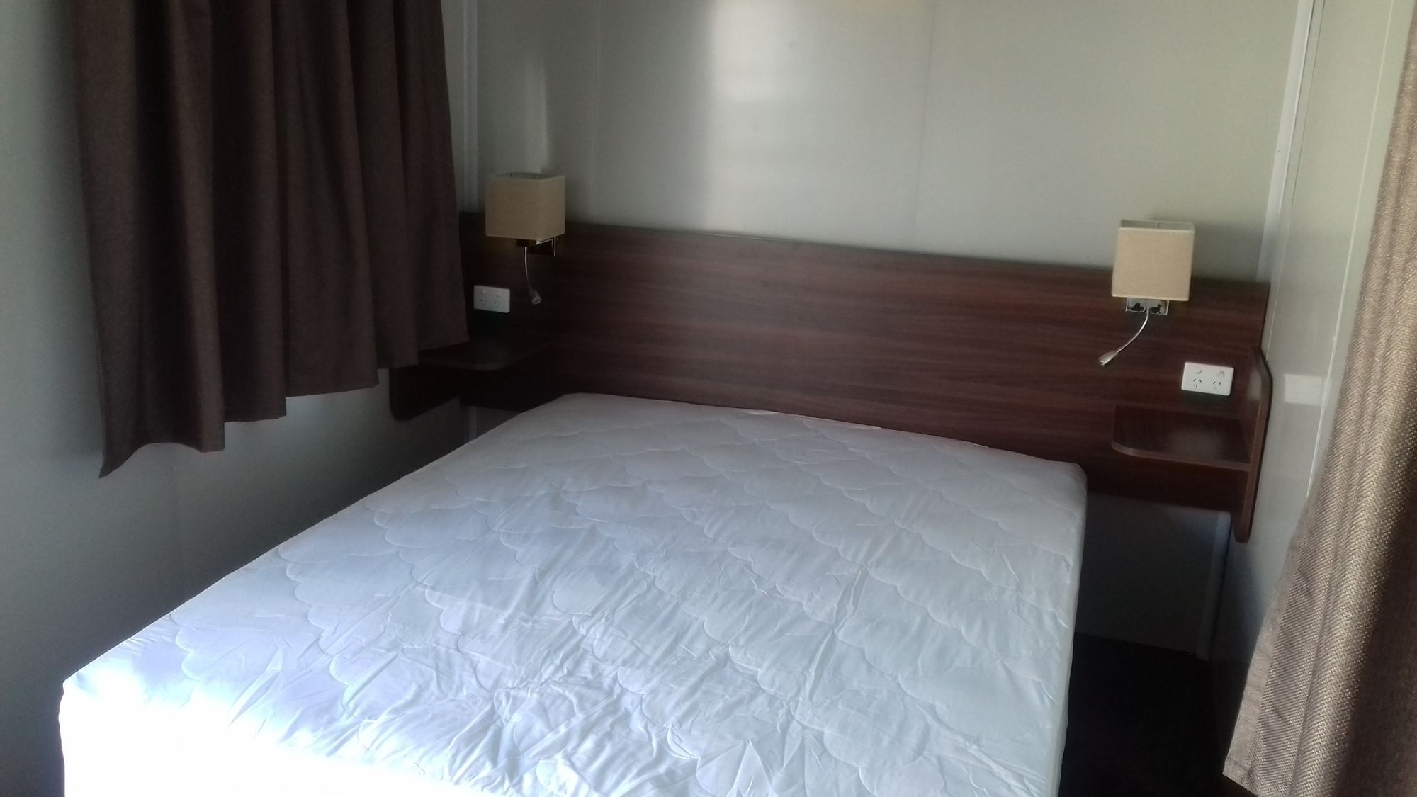Shooters Saloon Hotel & Cabins โอ๊คแลนด์ ภายนอก รูปภาพ